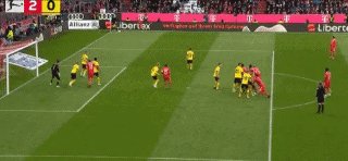 九游体育-【德甲】穆勒2球，多特门将超巨失误，拜仁4比2回榜首