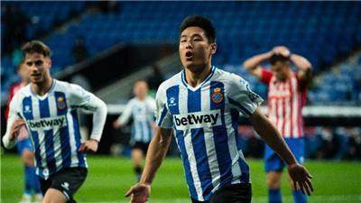 九游体育-【早报】残阵险胜巴林！男篮战力不够精神来凑！