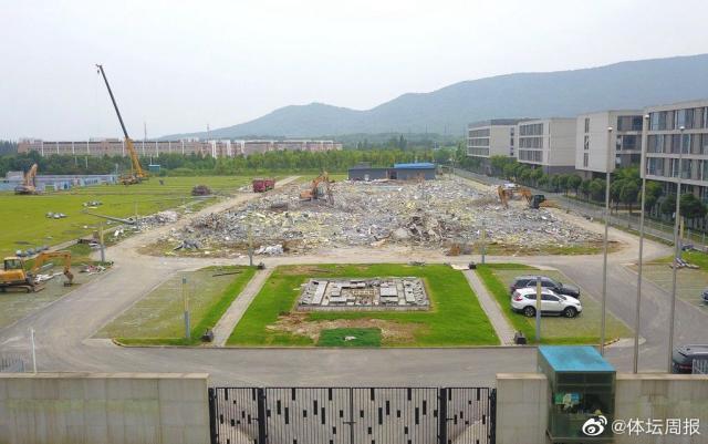 1623504054963030267.jpg 九游体育-【夜读】苏宁拆掉训练基地,对足球“斩草除根”